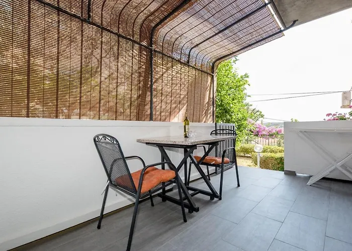 Pensión Makaus Supetarska Draga