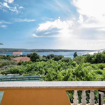 Makaus 3* Supetarska Draga