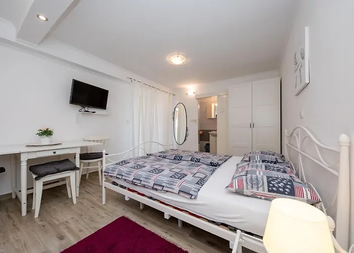 Гостевой дом Makaus 2832 3*