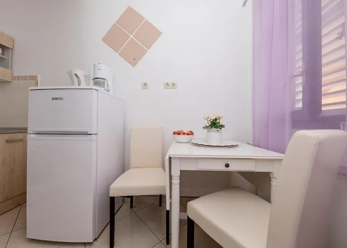 Makaus 2832 Гостевой дом